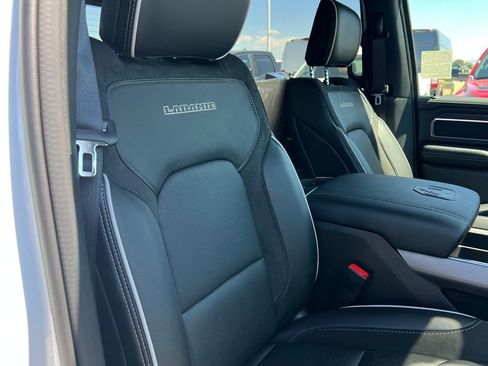 New 2026 RAM 1500 Laramie AWD/4WD image 15