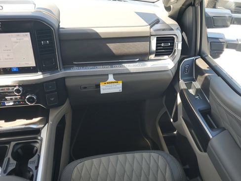 New 2026 Ford F450 Platinum w/ Platinum Plus Package image 13