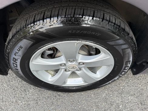 Used 2012 Toyota Sienna LE FWD image 38