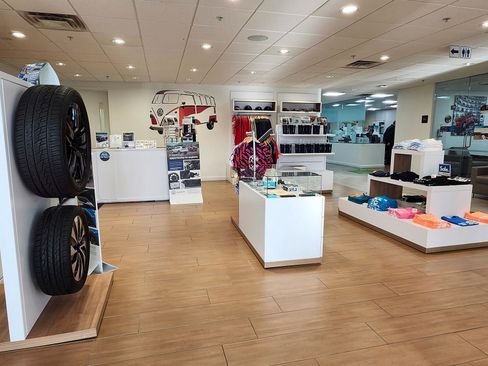 New 2025 Volkswagen ID. Buzz Pro S image 68