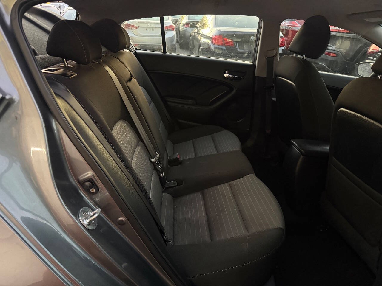 Used 2016 Kia Forte LX FWD image 17