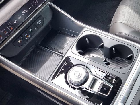 New 2026 Kia Carnival EX FWD image 18