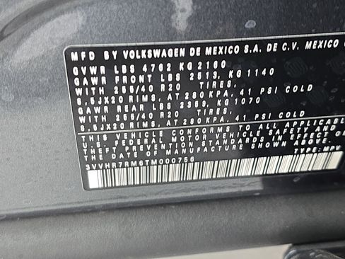 New 2026 Volkswagen Tiguan SE R-Line FWD image 32