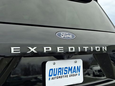 Used 2025 Ford Expedition Active image 32