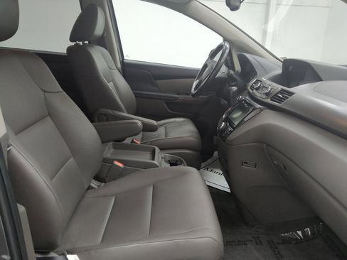 Used 2016 Honda Odyssey Touring Elite image 21
