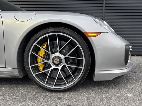 Certified 2019 Porsche 911 Turbo image 2