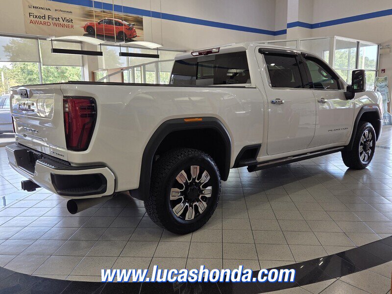 Used 2025 GMC Sierra 2500 Denali w/ Denali Reserve Package AWD/4WD image 4