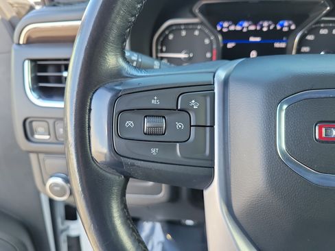 Used 2021 GMC Yukon SLE RWD image 32