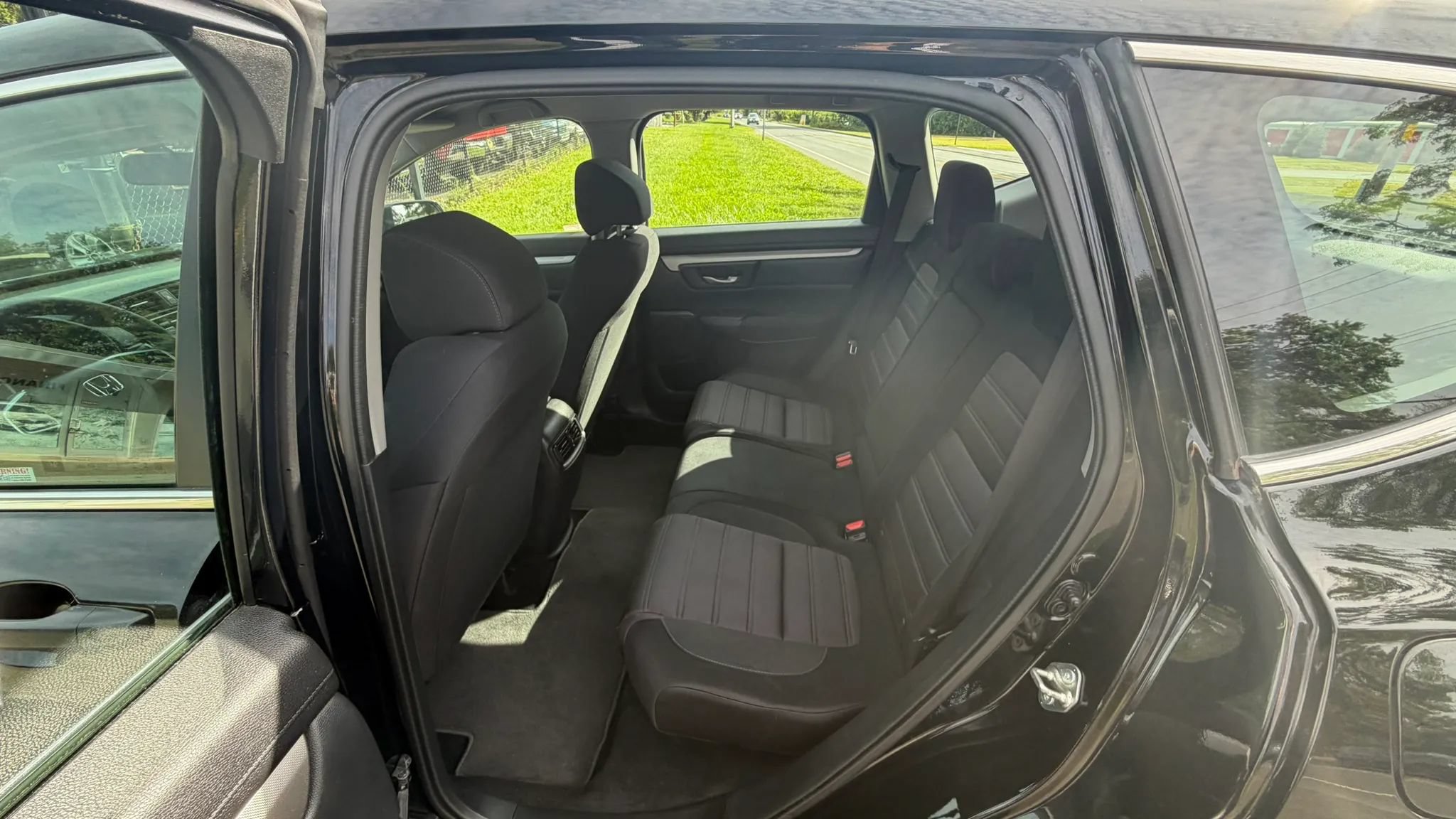 Used 2018 Honda CR-V LX image 19
