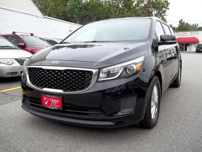 Used 2015 Kia Sedona LX w/ LX Convenience Package