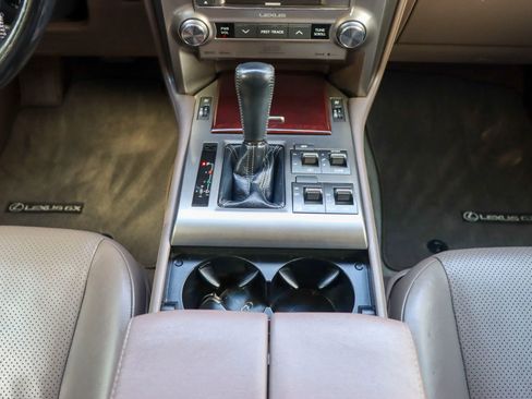 Used 2015 Lexus GX 460 Luxury AWD/4WD image 30