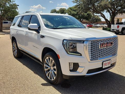 Used 2021 GMC Yukon Denali w/ Denali Premium Package AWD/4WD image 7