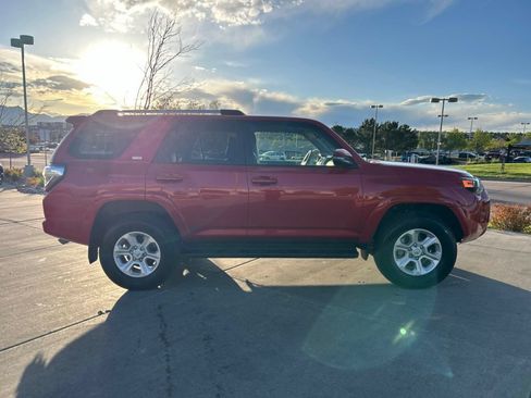 Used 2024 Toyota 4Runner SR5 Premium AWD/4WD image 11