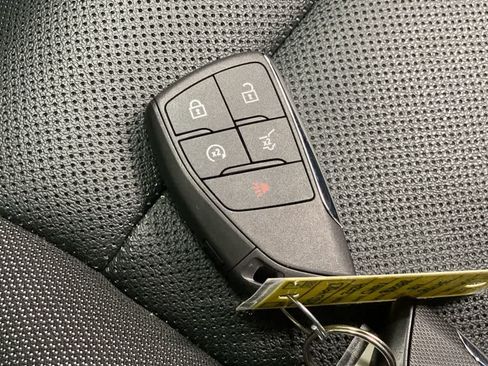 Used 2024 Chevrolet Blazer EV LT AWD/4WD image 27