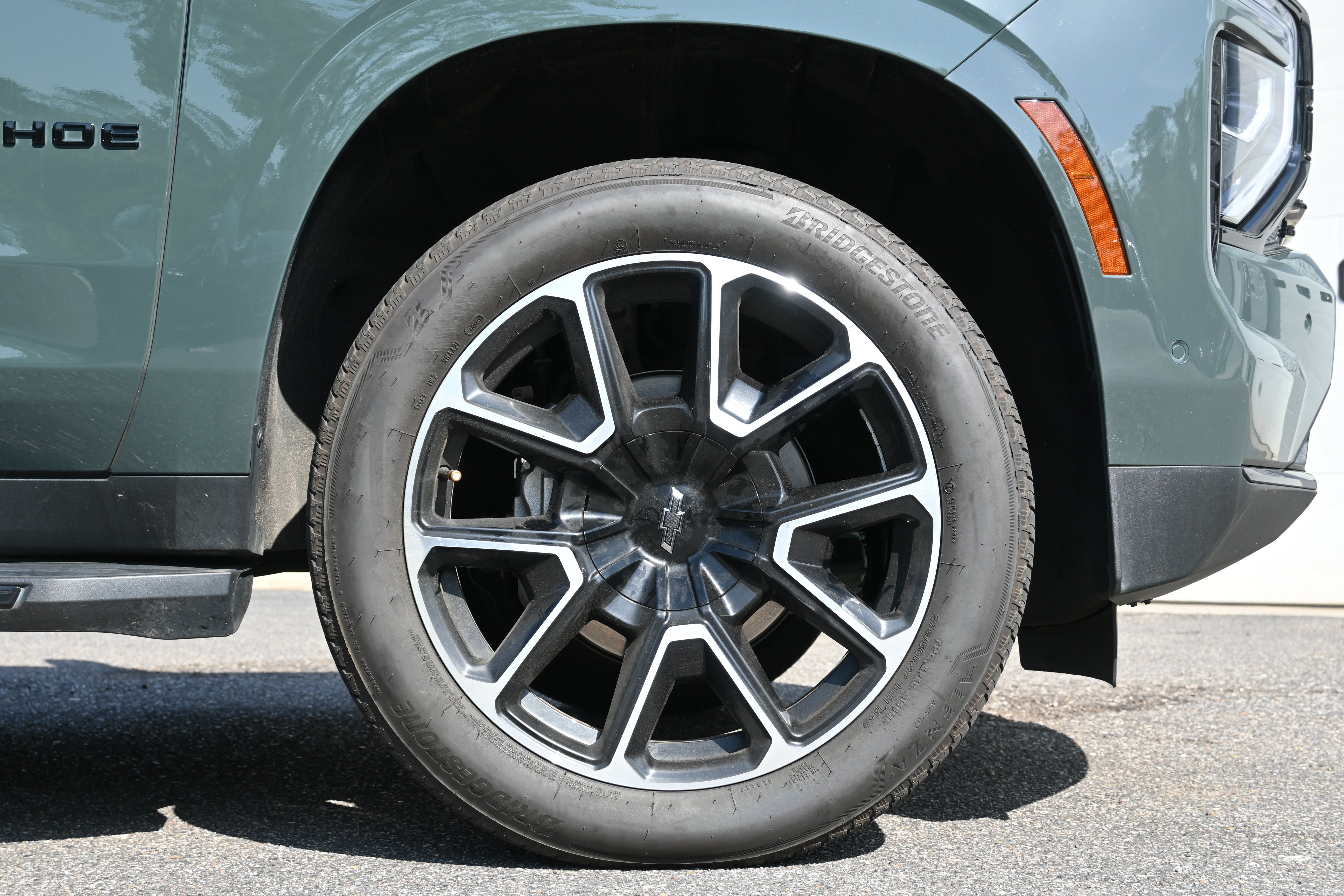 Used 2025 Chevrolet Tahoe RST w/ Comfort Package AWD/4WD image 13