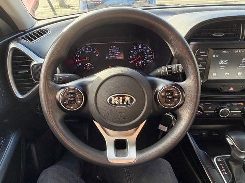 Used 2021 Kia Soul S image 19