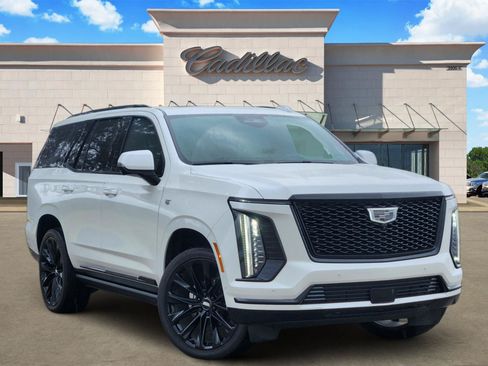 Certified 2025 Cadillac Escalade Sport Platinum w/ LPO, ONYX Package AWD/4WD image 1