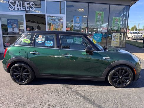 Used 2015 MINI Cooper 4-Door Hardtop FWD image 6