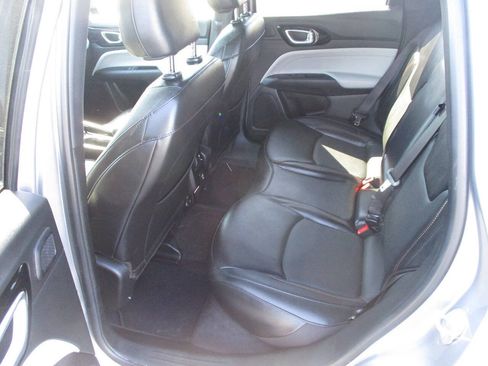 Used 2023 Jeep Compass Limited w/ Sun and Sound Group AWD/4WD image 16