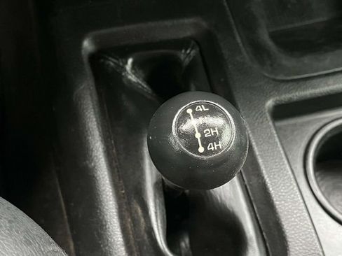 Used 2017 RAM 2500 Tradesman w/ Chrome Appearance Group image 24