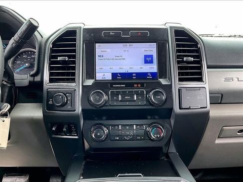 Used 2022 Ford F250 XLT w/ Snow Plow Prep Package image 18