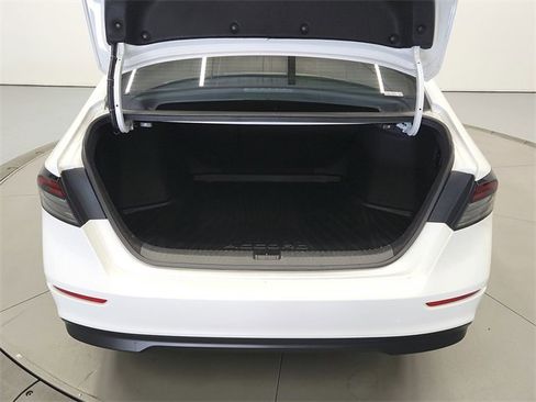 Used 2024 Honda Accord Sport image 25