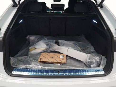 New 2026 Audi Q8 Premium Plus AWD/4WD image 11