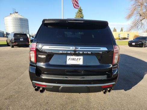 Used 2021 Chevrolet Suburban High Country image 4
