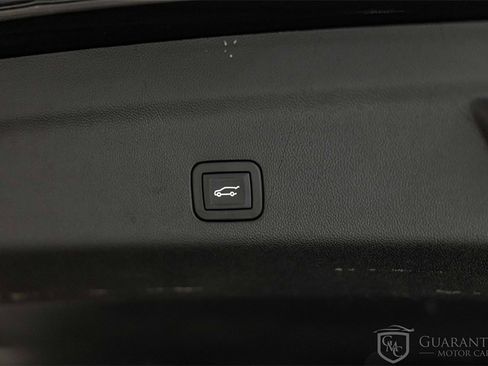 Used 2023 GMC Yukon XL Denali Ultimate w/ LPO, Floor Liner Package image 18