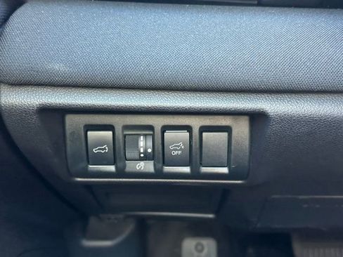 Used 2024 Subaru Outback Premium image 19