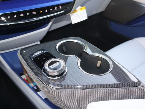 New 2026 Cadillac Optiq Luxury 1 RWD image 27