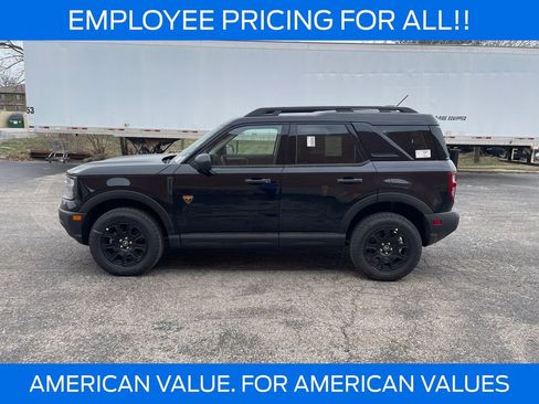 New 2025 Ford Bronco Sport Badlands w/ Badlands Tech Package AWD/4WD image 2