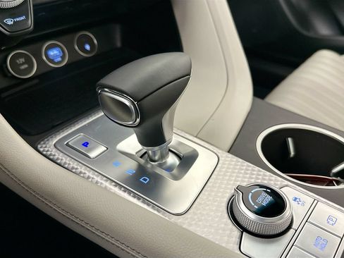 Used 2023 Genesis G70 2.0T w/ Sport Prestige Package RWD image 17
