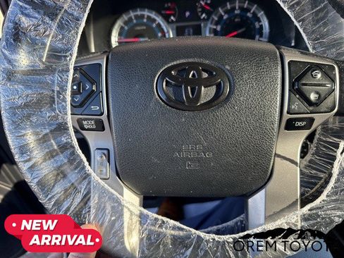 Used 2014 Toyota 4Runner SR5 image 8