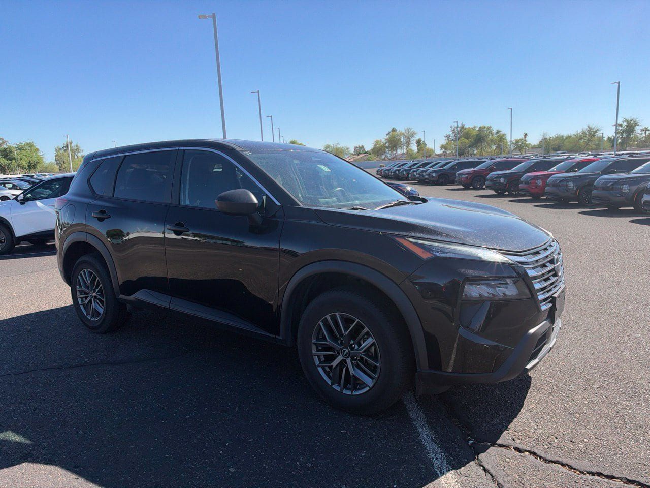 Certified 2024 Nissan Rogue S AWD/4WD image 3