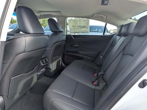 New 2025 Lexus ES 350 w/ Premium Package image 15