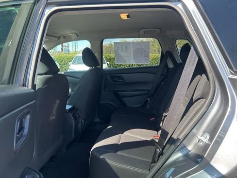 Used 2024 Nissan Rogue S image 15