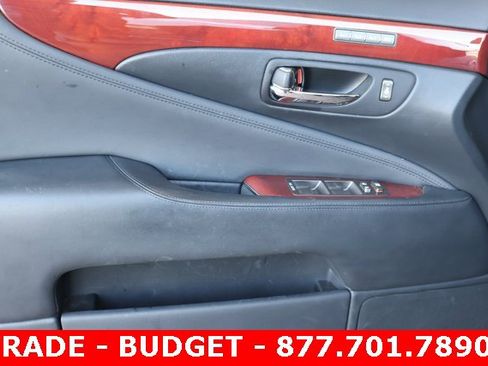 Used 2007 Lexus LS 460 L image 10