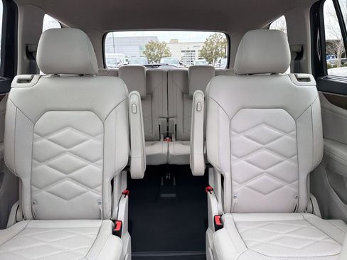 New 2026 Volkswagen Atlas SE FWD image 31
