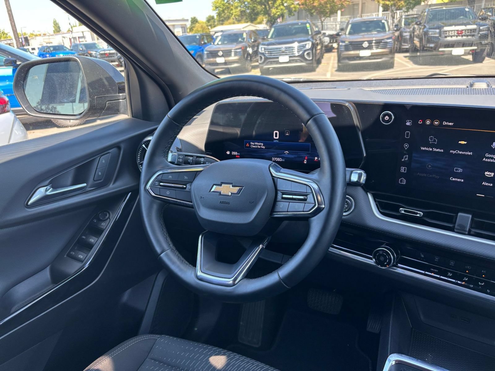 Used 2025 Chevrolet Equinox LT FWD image 34