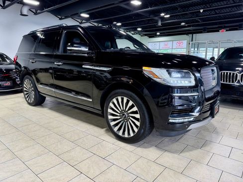 Used 2019 Lincoln Navigator Reserve AWD/4WD image 9