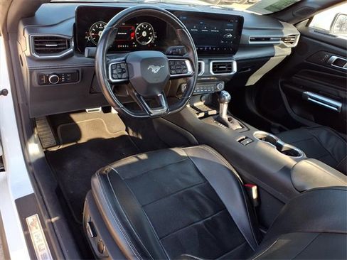 Used 2024 Ford Mustang Premium image 7