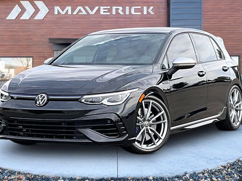 Used 2024 Volkswagen Golf R AWD/4WD image 3