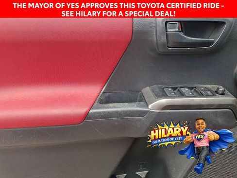 Used 2022 Toyota Tacoma SR5 w/ Technology Package RWD image 13