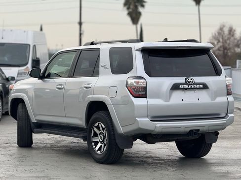 Used 2024 Toyota 4Runner TRD Off-Road Premium image 2
