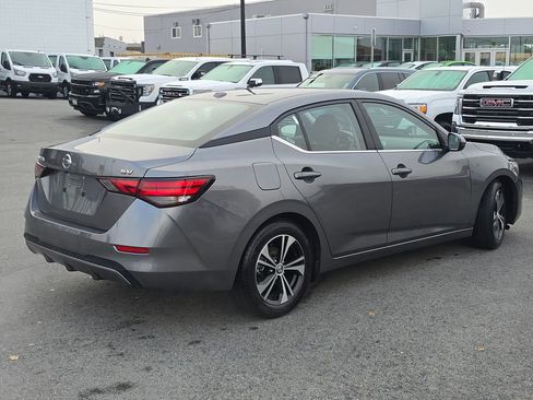 Used 2023 Nissan Sentra SV image 4