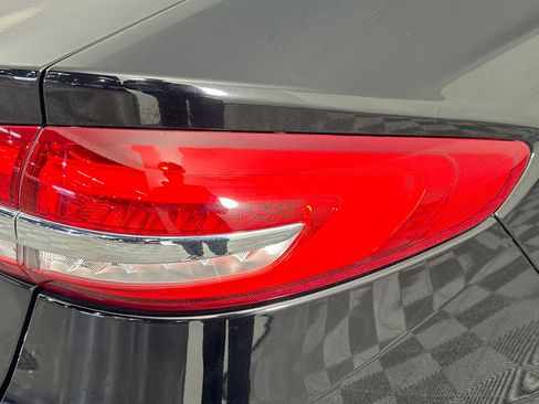 Used 2017 Ford Fusion SE image 61