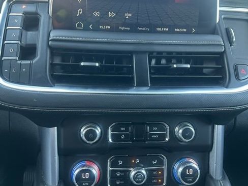 Used 2023 GMC Yukon SLT image 16
