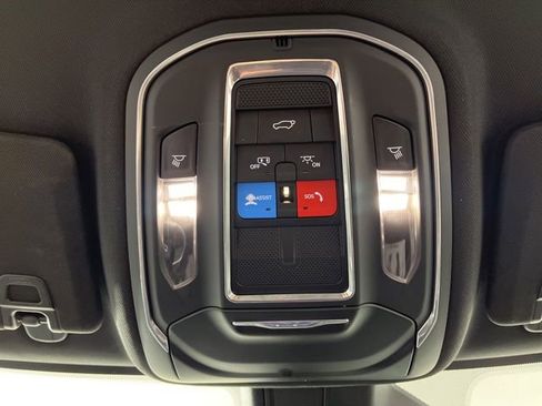 Used 2024 Jeep Grand Cherokee L Laredo image 37