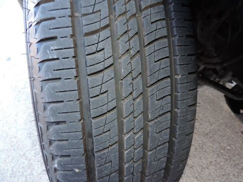 Used 2022 Ford F150 Platinum image 14